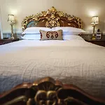 West Layton Manor 5*