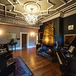 West Layton Manor Bed & Breakfast