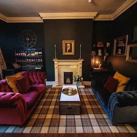 West Layton Manor 住宿加早餐酒店