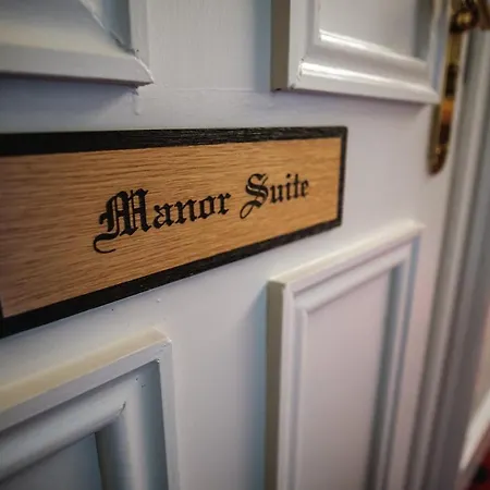 West Layton Manor Panzió 5*