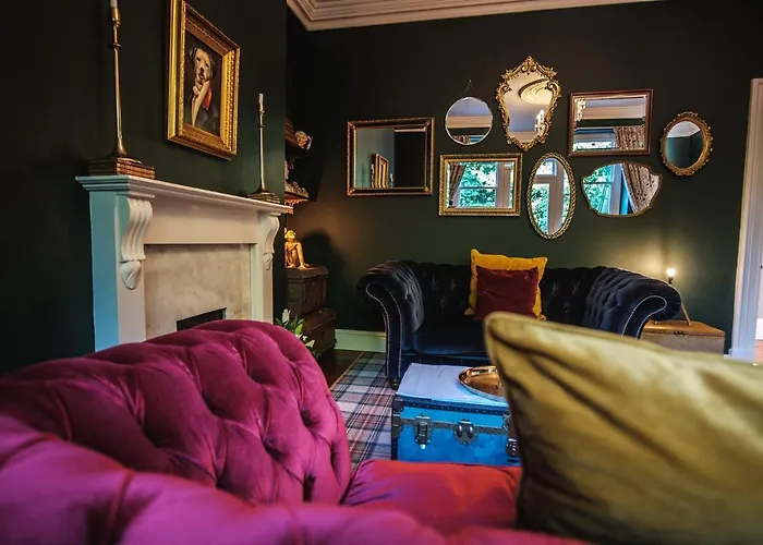 West Layton Manor 5*