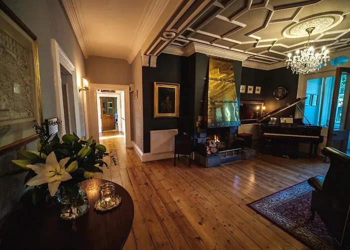 West Layton Manor Bed & Breakfast 5*