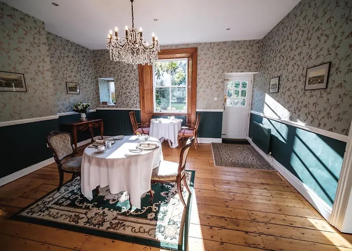 West Layton Manor 5*