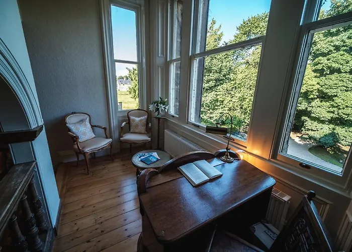 West Layton Manor Bed & Breakfast 5*