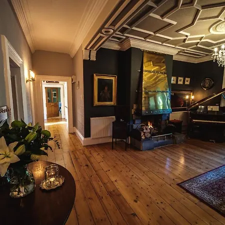 West Layton Manor Oda ve Kahvaltı 5*